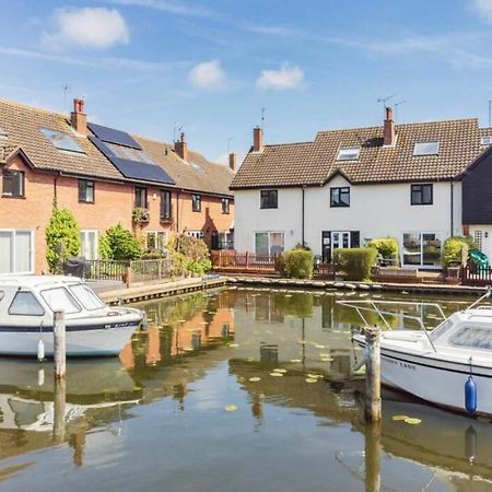 Cottage On The Quay 록스햄 외부 사진